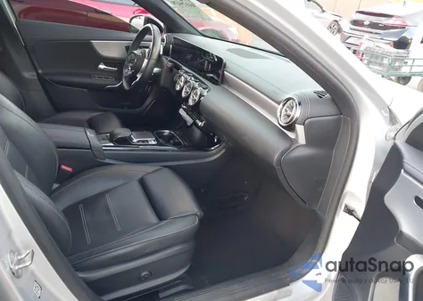 2020 Mercedes-Benz A 220 из США, поврежденный, VIN W1K3G4EB7LJ216863